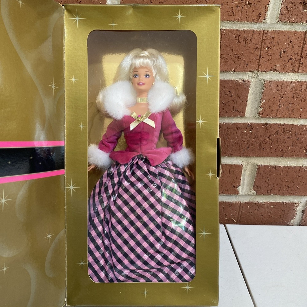 Vintage Avon Winter Rhapsody Special Edition Barbie Mattel 1996 - Brand New